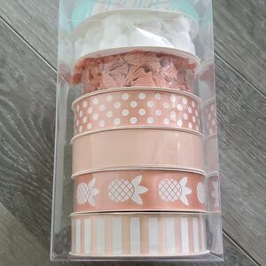 GWEN STUDIOS | 6 PACK RIBBON TOWER